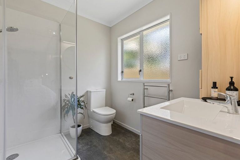 Photo of property in 9a Karina Road, Merrilands, New Plymouth, 4312