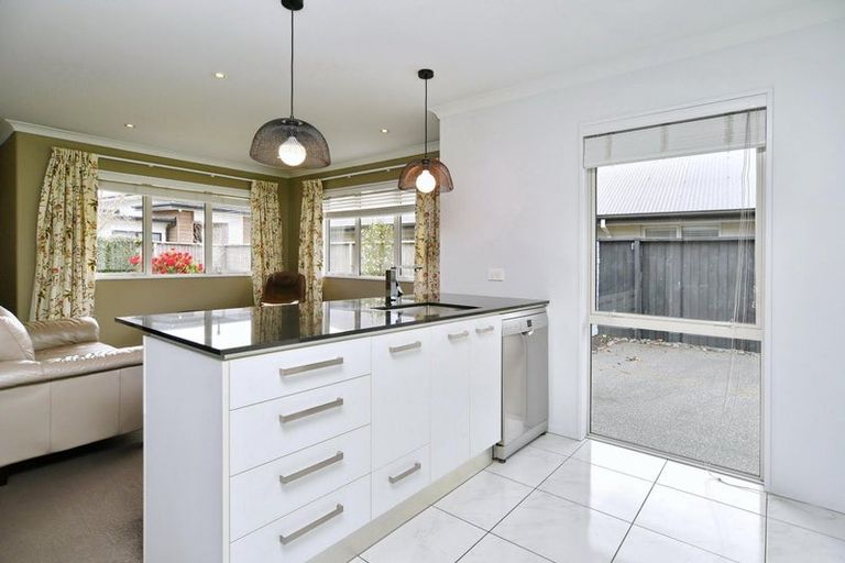 Photo of property in 25a Epsom Drive, Rangiora, 7400
