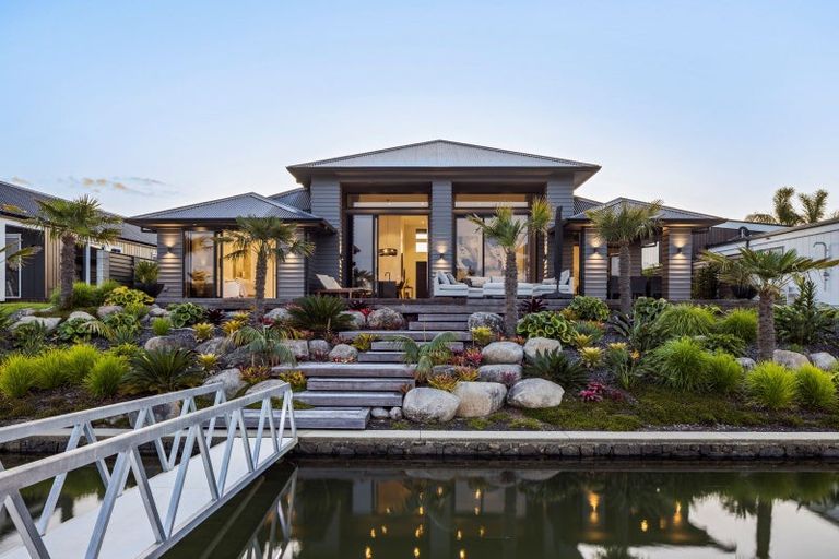 Photo of property in 13 Awatea Drive, Whitianga, 3510