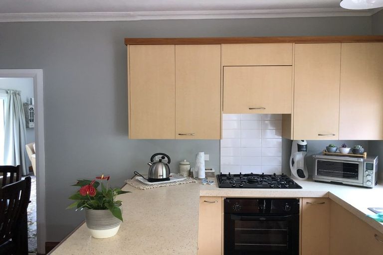 Photo of property in 32 Handyside Street, Tawa, Wellington, 5028