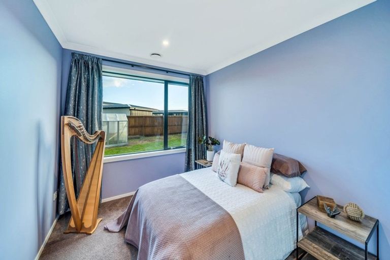 Photo of property in 19 Barewood Grove, West Melton, 7618