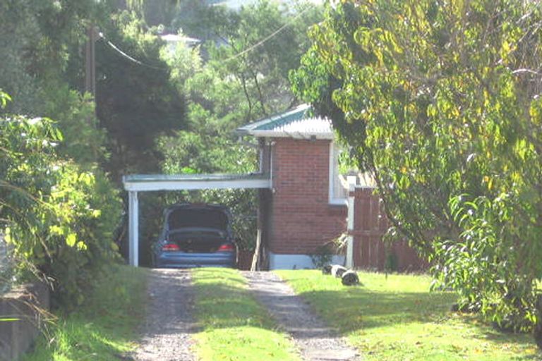 Photo of property in 52 Glen Marine Parade, Glendene, Auckland, 0602