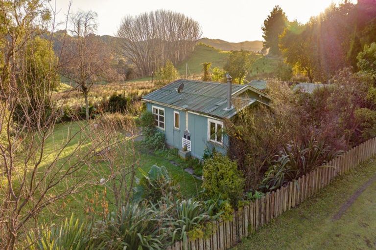 Photo of property in 37 Creek Road, Mangamahu, Whanganui, 4586
