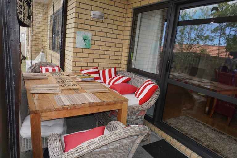 Photo of property in 20 Eastwood Rise, Browns Bay, Auckland, 0630