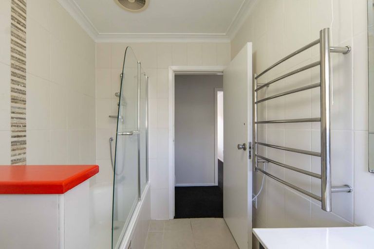 Photo of property in 28 Chequers Avenue, Chartwell, Hamilton, 3210