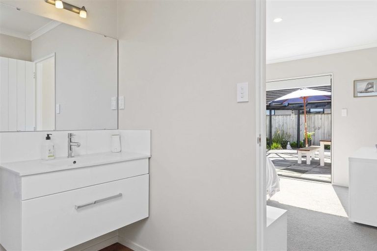 Photo of property in 33 Searle Drive, Patumahoe, Pukekohe, 2679