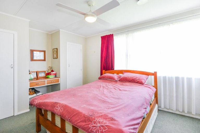 Photo of property in 38 Folkestone Drive, Flaxmere, Hastings, 4120