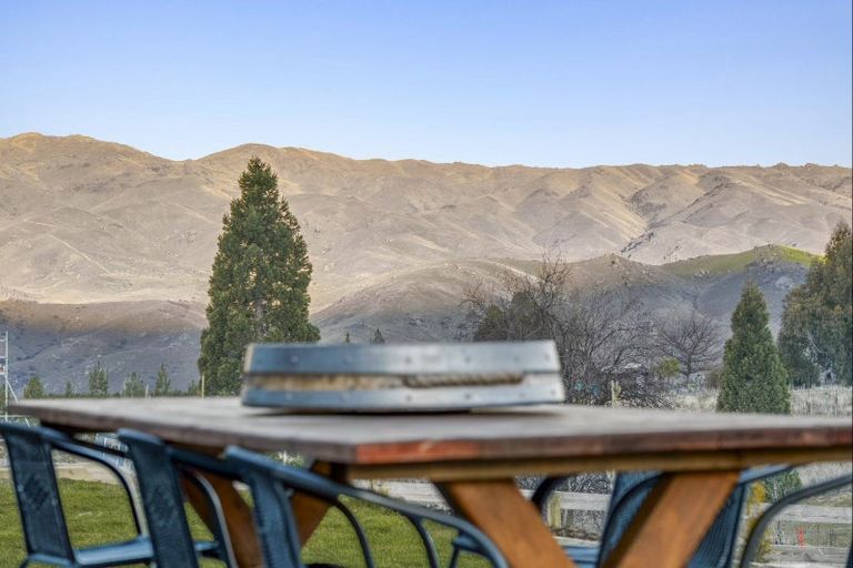 Photo of property in 129 Hall Road, Bannockburn, Cromwell, 9384