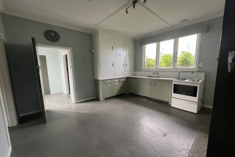 Photo of property in 14 Coronation Street, Strathern, Invercargill, 9812