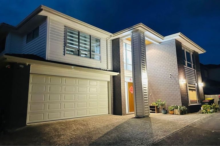 Photo of property in 15 Evelina Lane, Flat Bush, Auckland, 2019