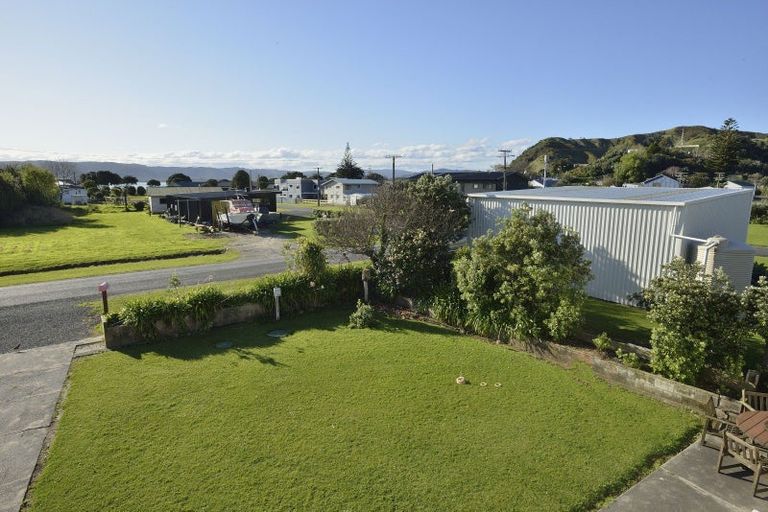 Photo of property in 69 Fortescue Street, Mahia, Nuhaka, 4198
