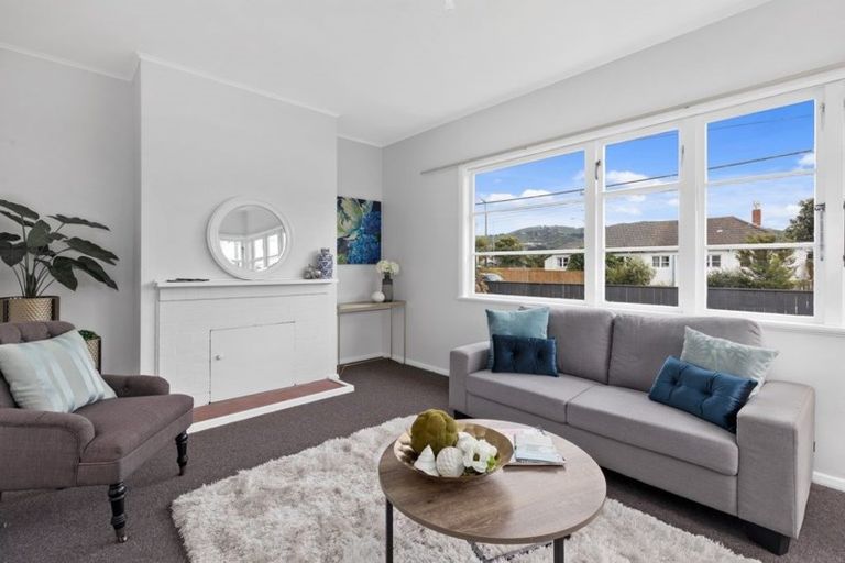 Photo of property in 1 Athlone Crescent, Boulcott, Lower Hutt, 5011