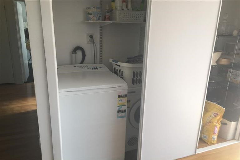 Photo of property in 12 Maui Street, New Lynn, Auckland, 0600