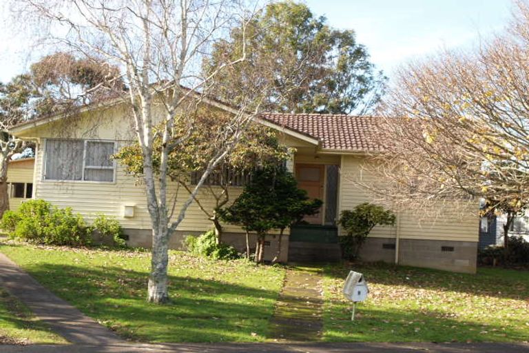 Photo of property in 1 Kivell Close, Mangere East, Auckland, 2024