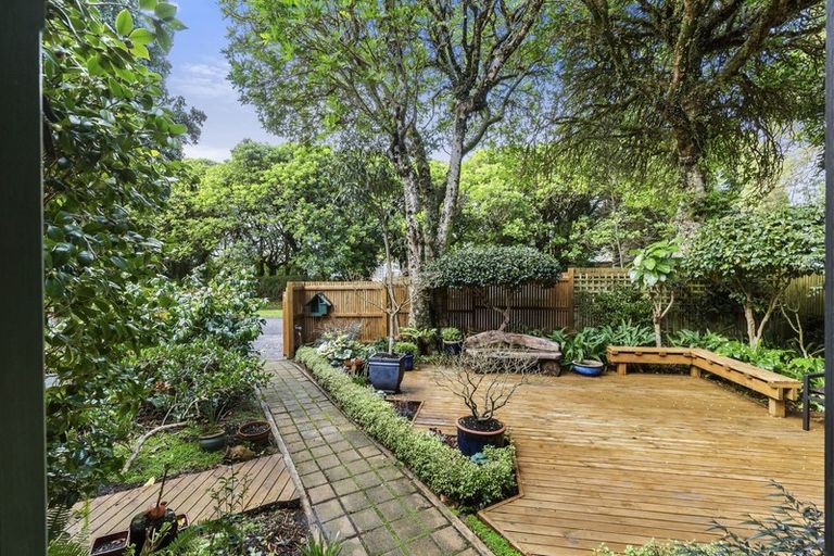 Photo of property in 43a Karu Crescent, Waikanae, 5036