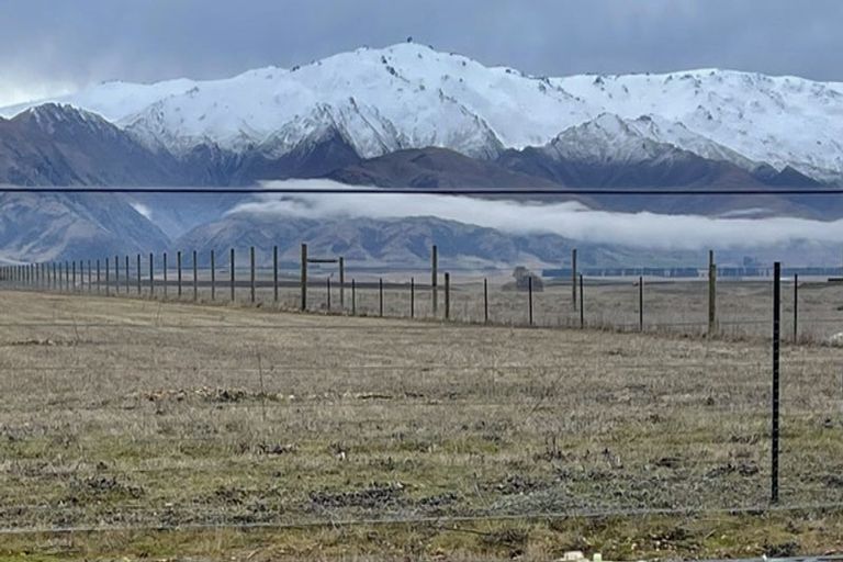 Photo of property in 20 Southern Tor Lane, Springvale, 9393