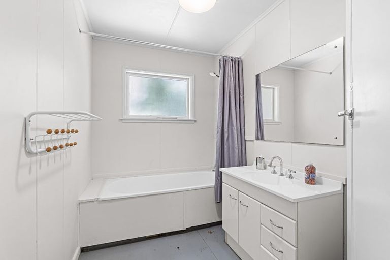 Photo of property in 1 Barclays Road, Little River, 7591