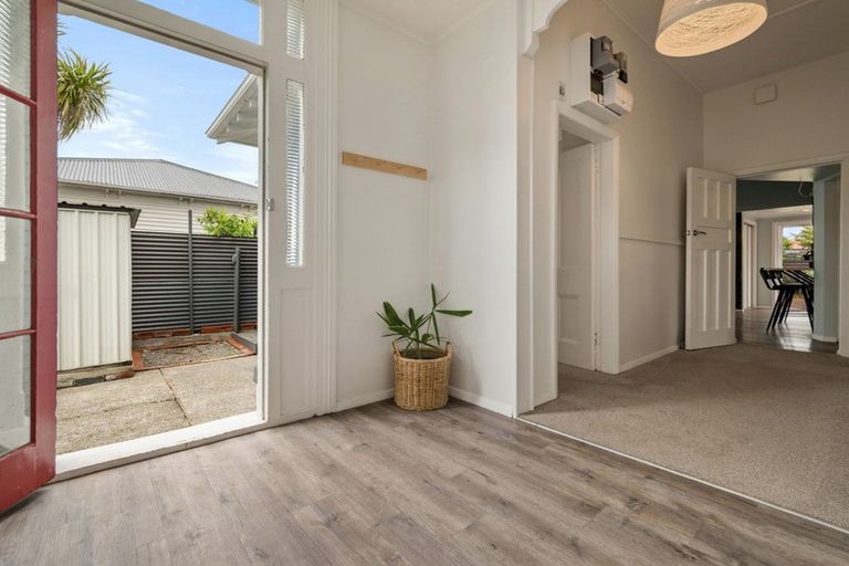 Photo of property in 170 Shaw Avenue, New Brighton, Christchurch, 8083