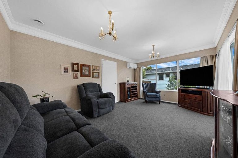 Photo of property in 3 Dundas Place, Henderson, Auckland, 0612