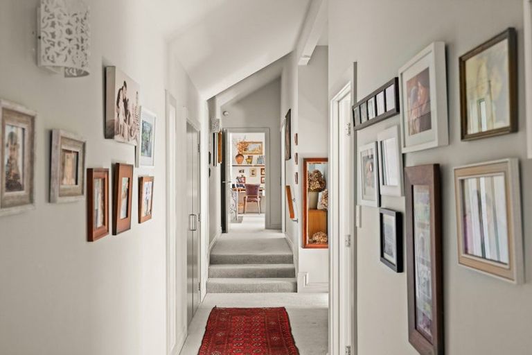 Photo of property in 65 Lucknow Road, Havelock North, 4130