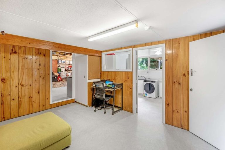 Photo of property in 255 Cambridge Street, Levin, 5510