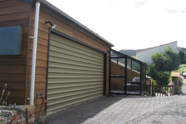 Photo of property in 34 Gilmour Terrace, Lyttelton, 8082