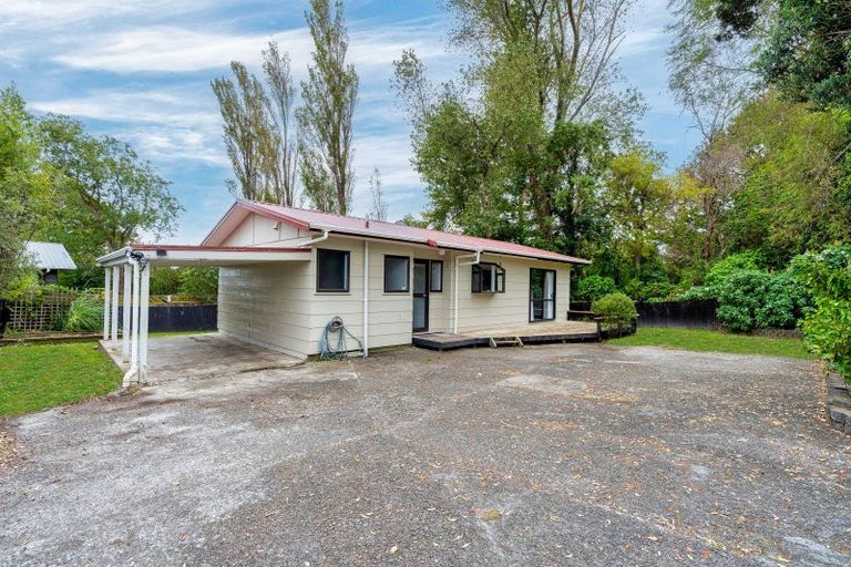 Photo of property in 52b Seddon Street, Waikanae, 5036