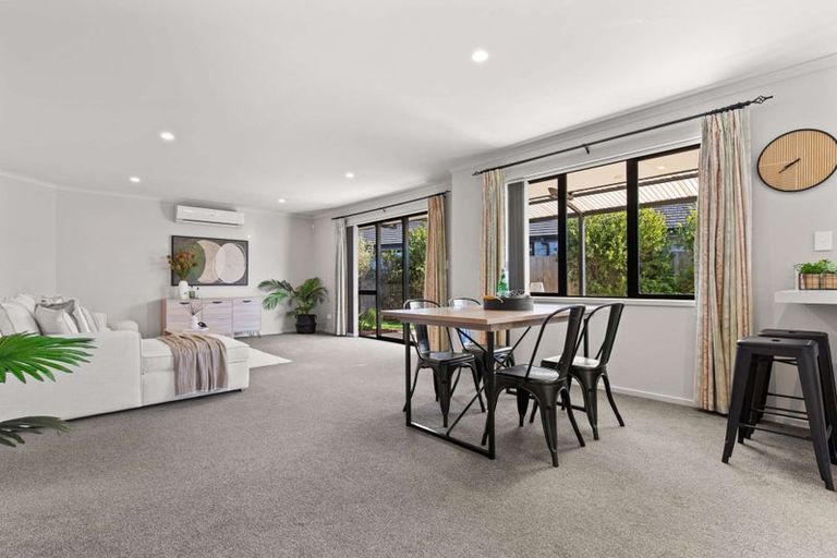 Photo of property in 2 Muriel Way, Papamoa Beach, Papamoa, 3118