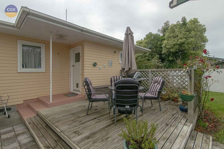 Photo of property in 28 Mcgregor Avenue, Pirimai, Napier, 4112