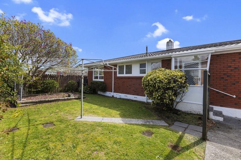 Photo of property in 7 Severn Place, Spotswood, New Plymouth, 4310