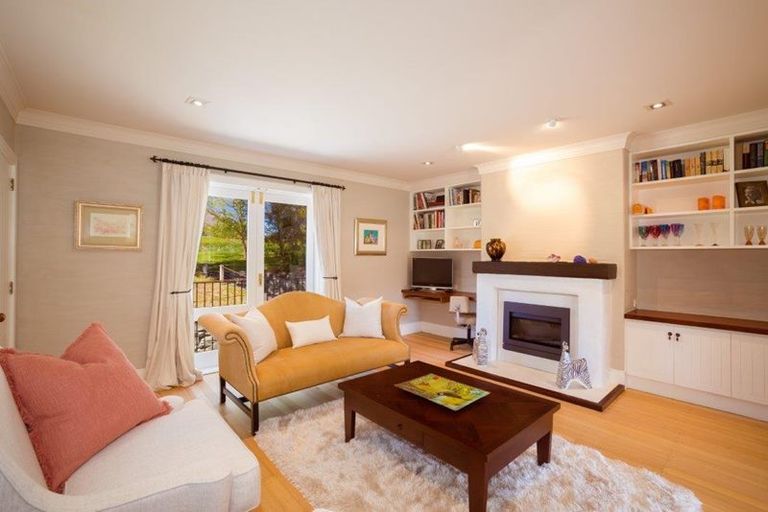 Photo of property in Millbrook Resort, 3 Chalmers Close, Arrowtown, 9371