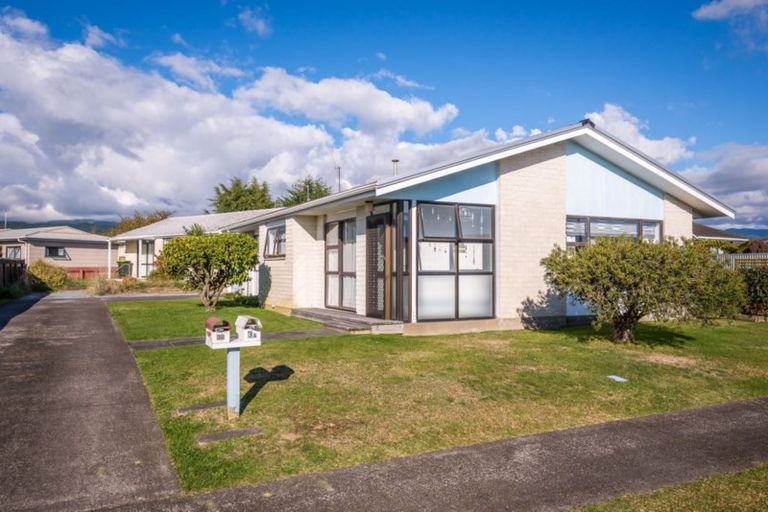 Photo of property in 3a Broadbelt Grove, Levin, 5510