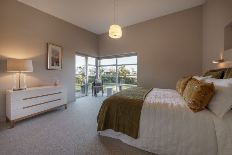 Photo of property in 19a Sunrise Bay Drive, Wanaka, 9305