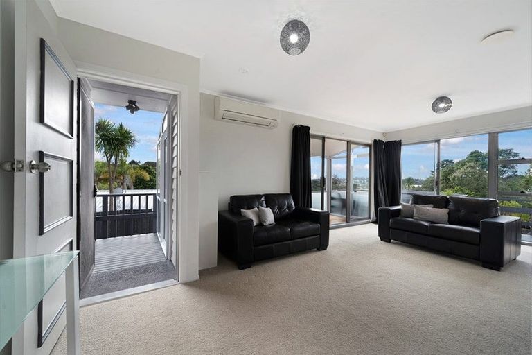 Photo of property in 7 Kotinga Avenue, Glen Eden, Auckland, 0602