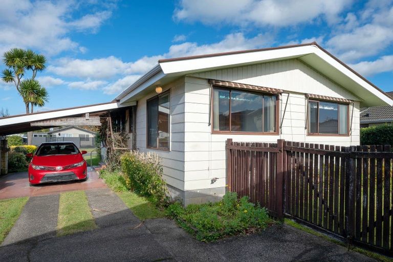Photo of property in 34 Neri Crescent, Pomare, Rotorua, 3015