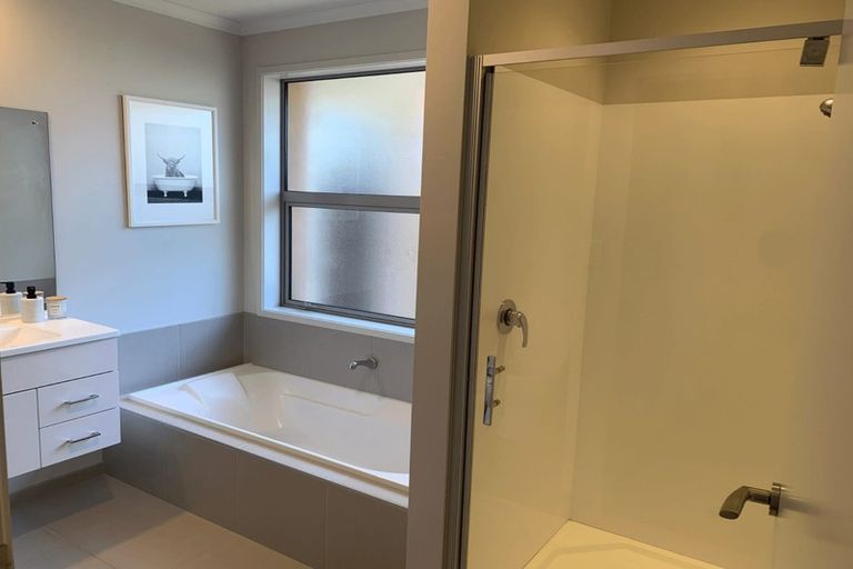 Photo of property in 328b Carrington Street, Vogeltown, New Plymouth, 4310