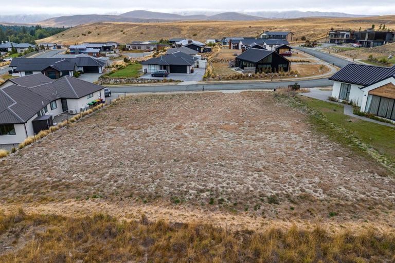Photo of property in 28 Mistake Drive, Lake Tekapo, 7999