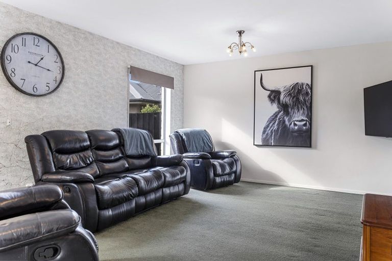 Photo of property in 10 Main North Road, Woodend, 7610