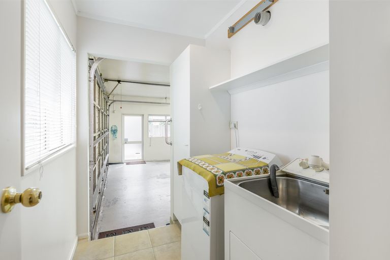 Photo of property in 31 Onepu Lane, Manly, Whangaparaoa, 0930