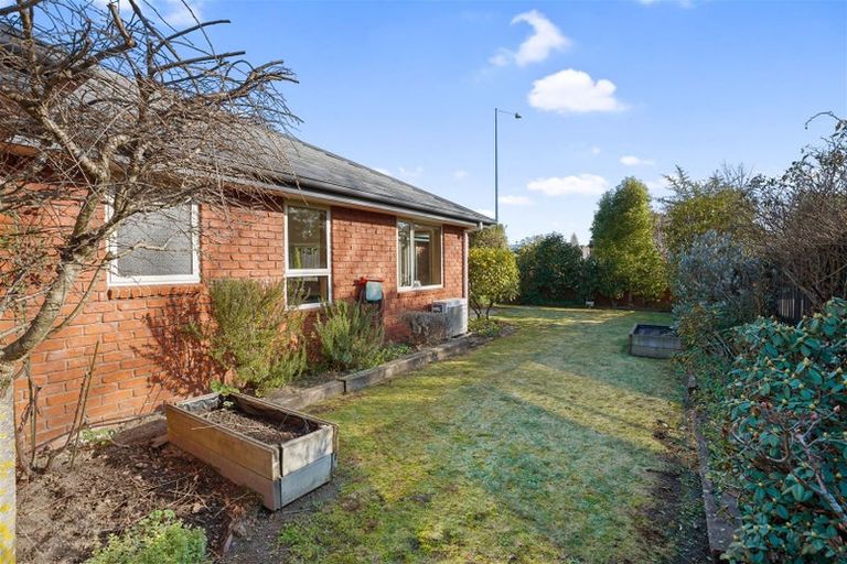 Photo of property in 106 Saint Martins Road, Saint Martins, Christchurch, 8022