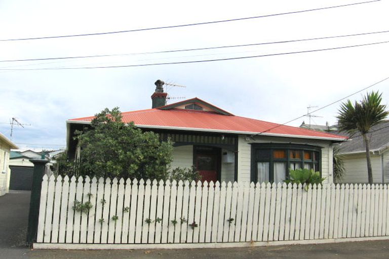 Photo of property in 42 Bridge Street, Rongotai, Wellington, 6022