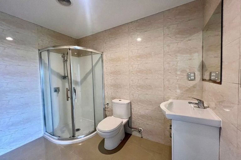 Photo of property in 6/8 Kerrs Road, Wiri, Auckland, 2104