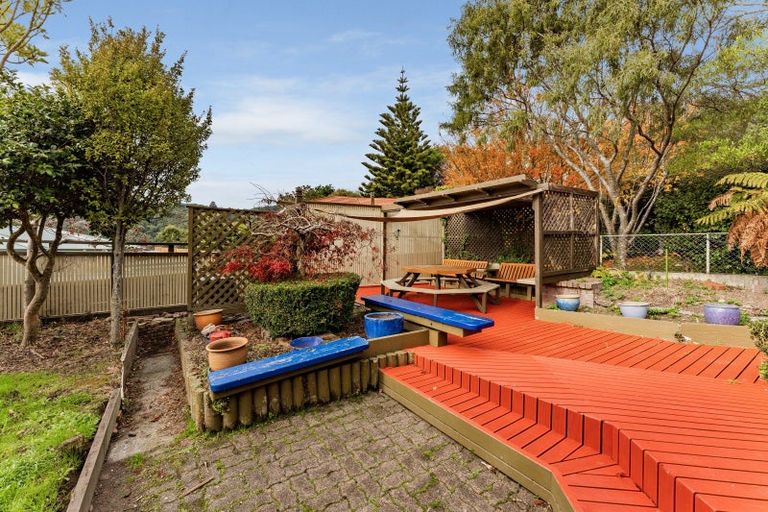 Photo of property in 59 Holborn Drive, Stokes Valley, Lower Hutt, 5019