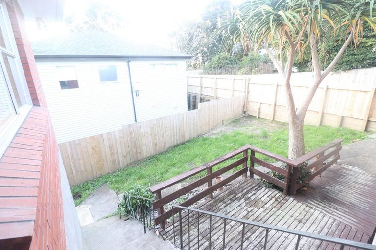Photo of property in 239 Beach Haven Road, Birkdale, Auckland, 0626