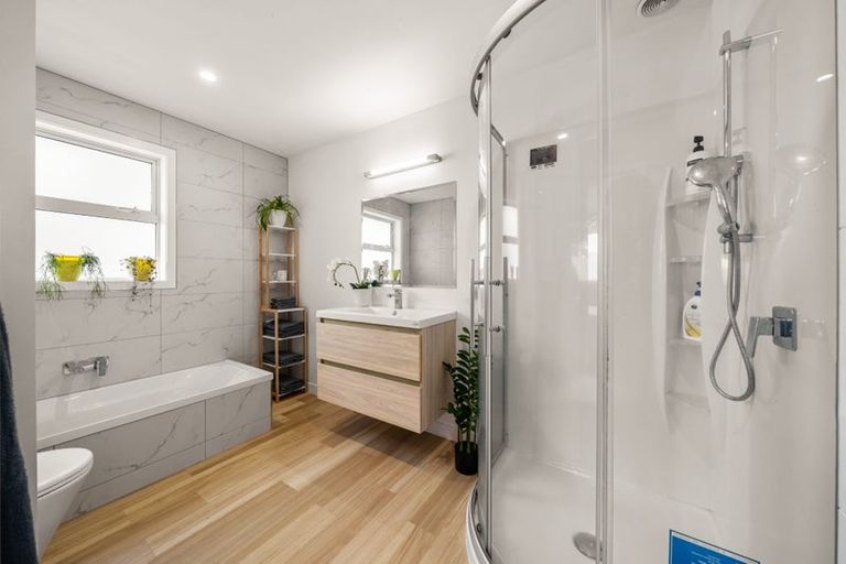 Photo of property in 33a Sheridan Crescent, Trentham, Upper Hutt, 5018