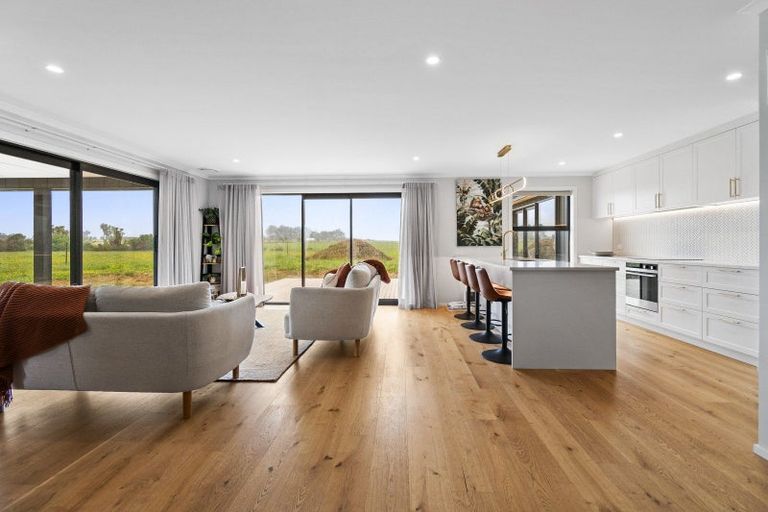 Photo of property in 61 Tennants Road, Bulls, 4894