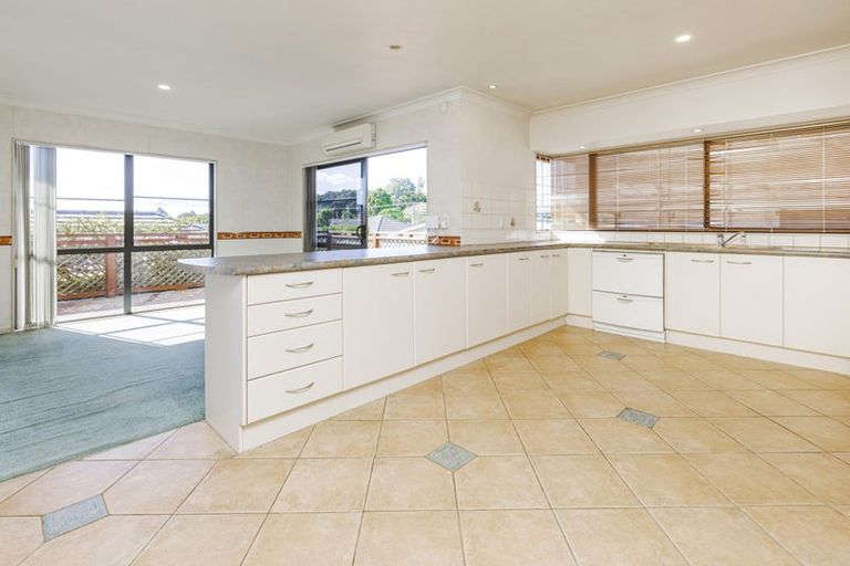 Photo of property in 48a Clevedon Road, Papakura, 2110