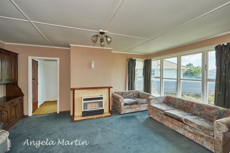 Photo of property in 15 Avon Terrace, Roslyn, Palmerston North, 4414