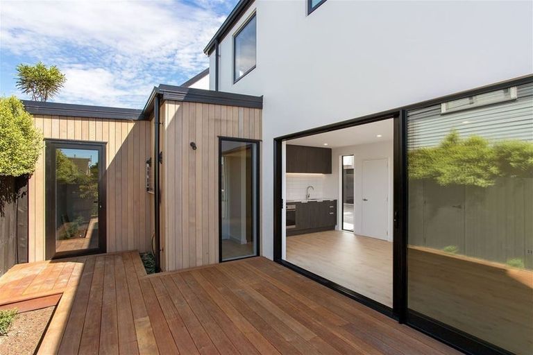 Photo of property in 4/51 Maxwell Street, Riccarton, Christchurch, 8041