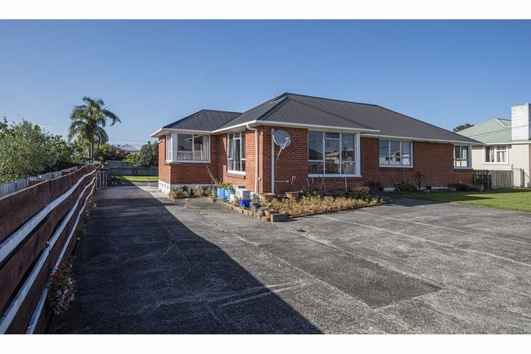 Photo of property in 43 Cranley Street, Dargaville, 0310